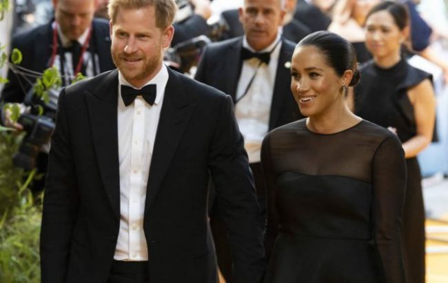 Названа неожиданная причина переезда Меган Маркл и принца Гарри в Канаду