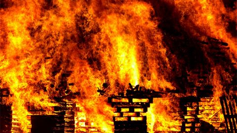 У Київській області через загорання трави згоріли 3 будинки