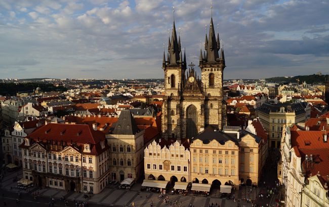 Чехія відновила правила в'їзду для іноземців: що зміниться для українців