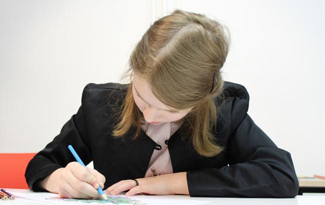 "Довольно спорная тема": Супрун рассказала о недостатках и преимуществах школьной формы