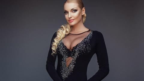 "Чим далі, тим гірше": Волочкова шокувала вульгарним фото з коханцем