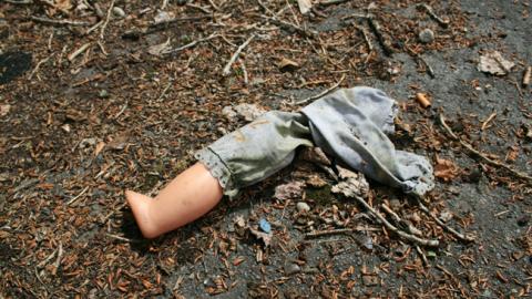 В Николаеве подросток за рулем авто наехал на шестилетнего ребенка (фото)