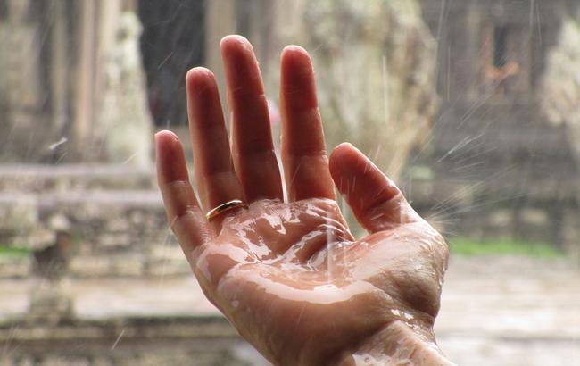 Синоптики пообещали несколько дождливых дней с похолоданием по всей Украине