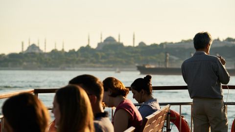 Світовий туризм втратив 320 млрд доларів через пандемію коронавірусу, - ООН