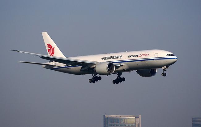 Рейс Air China Париж-Пекин вернули в столицу Франции из-за террористической угрозы