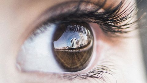 Колір очей може визначити схильність до алкоголізму і навіть передбачити долю