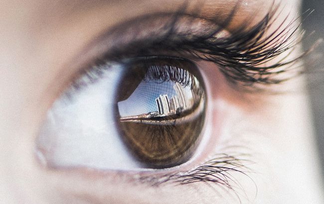 Колір очей може визначити схильність до алкоголізму і навіть передбачити долю