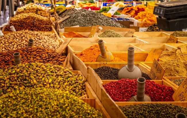 Ученые разработали "коктейль" с индийской специей, позволяющий прожить больше 100 лет