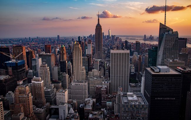 Более 120 тысяч жителей Нью-Йорка остались без света