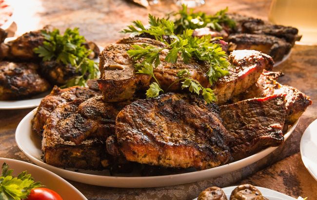 Что делать, если мясо пригорело: эти советы спасут ваше блюдо