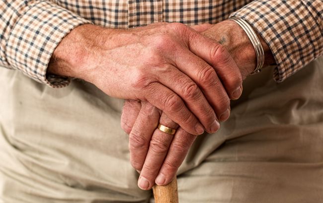 Українцям хочуть ще більше підвищити пенсійний вік: що відомо