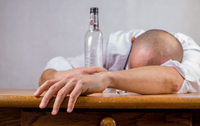 Ці три продукти допоможуть в боротьбі з похміллям: є в кожному будинку