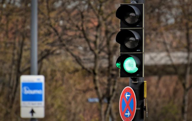 У Києві встановили унікальні світлофори: допоміг карантин