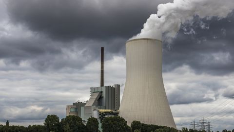 Выброс едкого вещества в Сумах: насколько это опасно и как избежать отравления