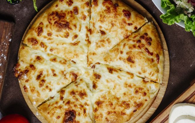 Готуємо "ліниві" хачапурі на сніданок: 15 хвилин і страва вже на тарілці