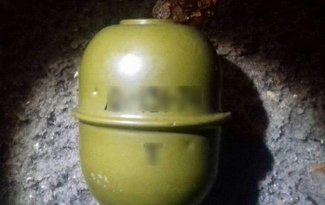 В Киеве мужчина угрожал взорвать гранату