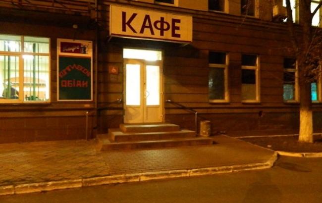 В Киеве посетители кафе помогли задержать двух "бывалых" воровок