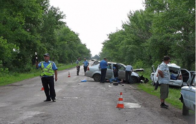 В результате ДТП в Луганской обл. погибли 3 человека