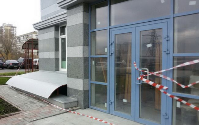 В Киеве неизвестные со стрельбой пытались совершить ограбление, есть пострадавший