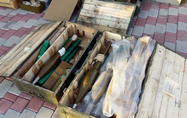 Біля Луганської ТЕС виявлено схованку з "мінамі-жабами"