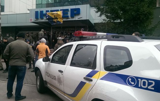 "Азов" разблокировал офис телеканала "Интер"