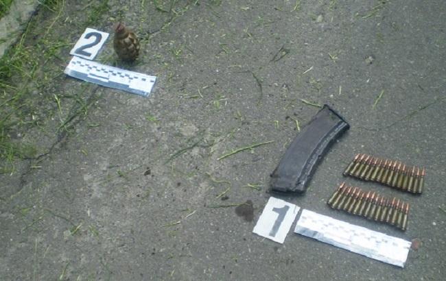 В Киеве возле многоэтажки обнаружена граната и патроны к автомату