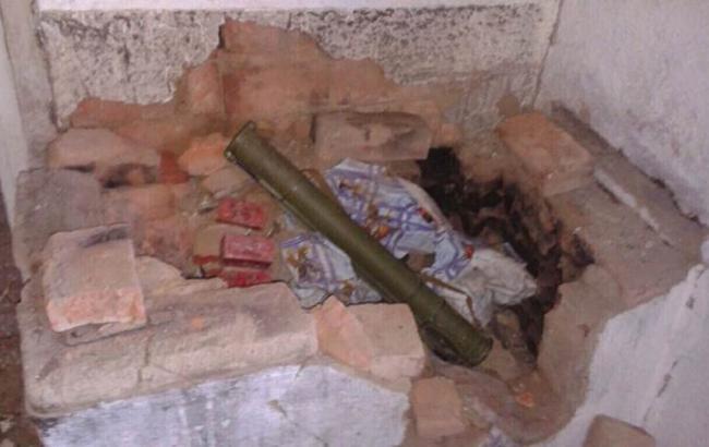 СБУ виявила схрон з боєприпасами у Донецькій області