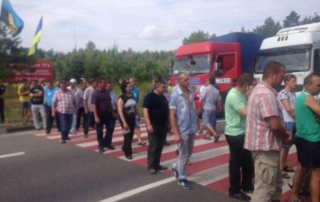 Шахтеры перекрыли международную трассу "Львов-Рава-Русская"