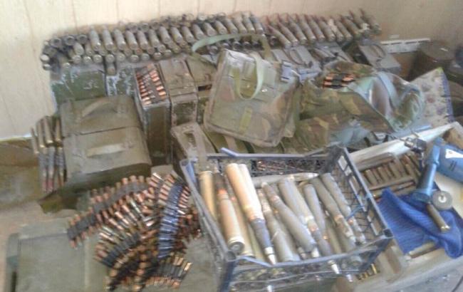 СБУ задержала в Мариуполе группу с большим арсеналом оружия