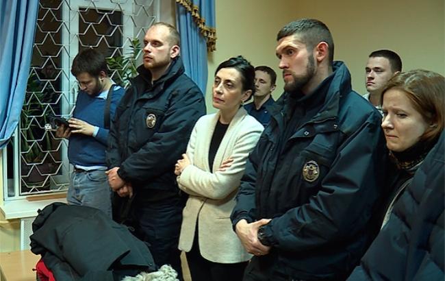 "Я - полиция. Мы - полиция": соцсети отреагировали на арест патрульного Олийныка