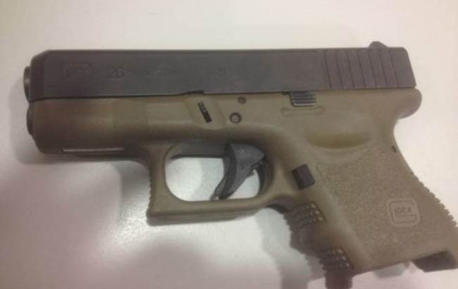 У "Борисполі" чоловік намагався пронести на борт літака пістолет