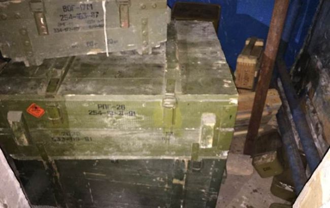 СБУ обнаружила тайник с оружием в Луганской области