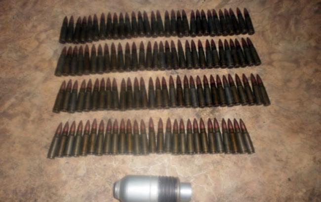 Правоохранители обнаружили боеприпасы в доме жителя Донецкой обл