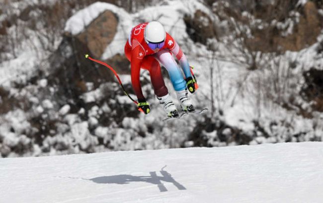 В соревнованиях по скоростному спуску олимпийской чемпионкой стала швейцарка Зутер