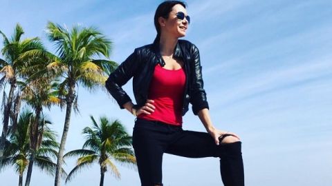 Случайно уехала на море: Лилия Подкопаева показала фигуру в купальнике