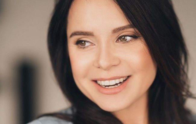 Счастливые души: Лилия Подкопаева с возлюбленным согрела теплом на солнечных фото