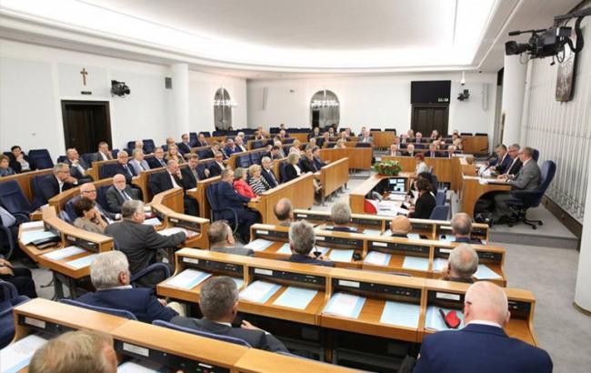 Польський Сенат відкликав з Сейму законопроект про заборону українського націоналізму