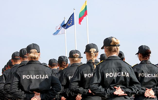 Литовські поліцейські проводять навчання українських колег з охорони VIP-осіб