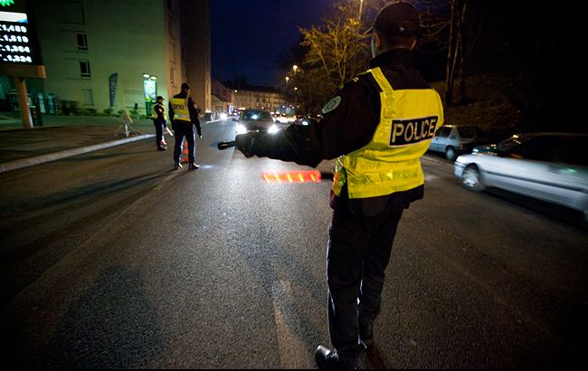 Во Франции мужчина с ножом напал на прохожих, есть погибший и раненые