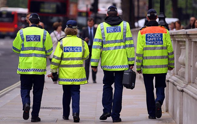 В Великобритании задержали пять человек по подозрению в подготовке терактов