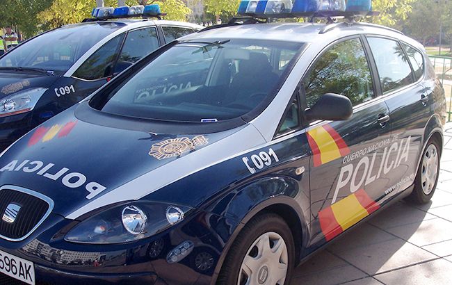 В Іспанії автомобіль протаранив поліцейську машину
