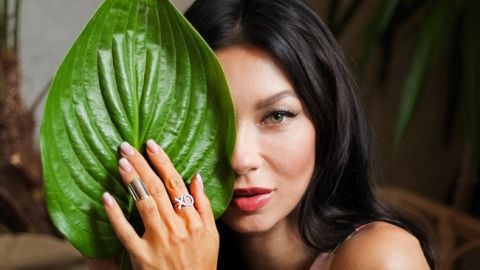 "Ви - кайф": дружина Ступки спокусила ідеальними формами в бікіні