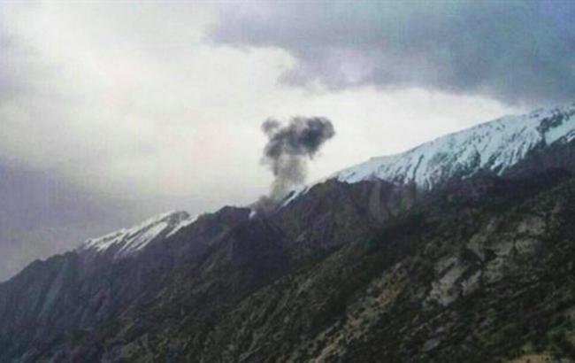 В горах Ирана разбился частный самолет