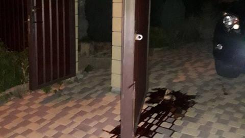 В Днепре во дворе частного дома расстреляли мужчину