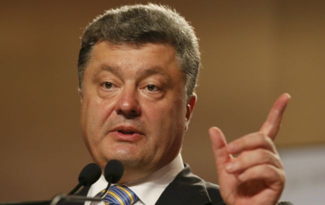 Україна введе воєнний стан у разі наступу на позиції ВСУ, - Порошенко