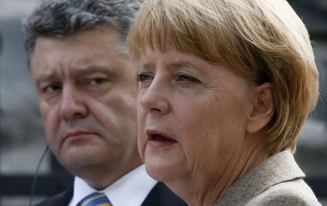 Порошенко и Меркель инициируют встречу глав МИД "нормандской четверки"
