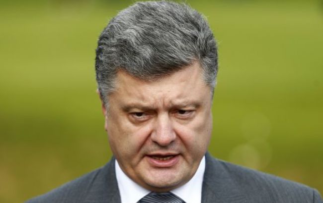 Порошенко: главы ОГА выстроились в очередь с просьбой ускорить появление патрульных