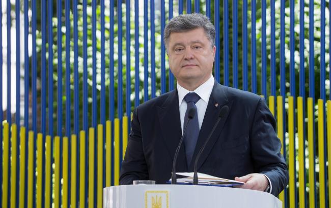Порошенко хоче залишити за собою право розпустити органи місцевого самоврядування