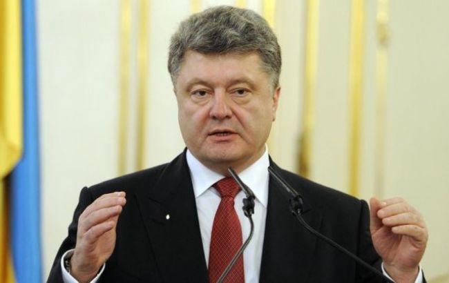 Порошенко засудив плани ДНР/ЛНР щодо проведення "виборів" у 2016 р