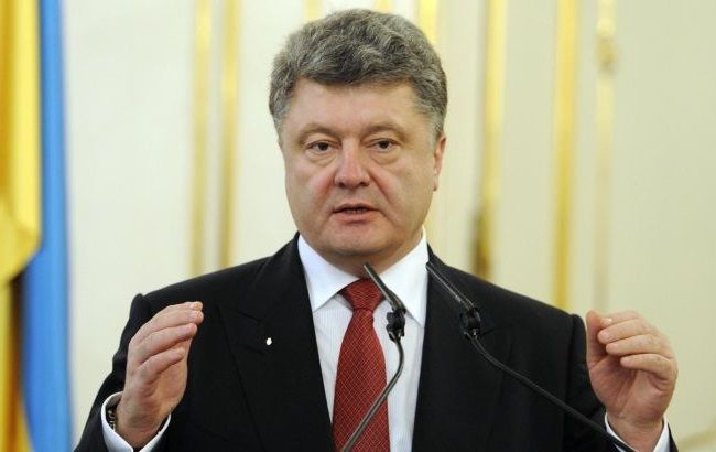 Порошенко: Україна восени продовжить санкції проти РФ у разі невиконання зобов'язань